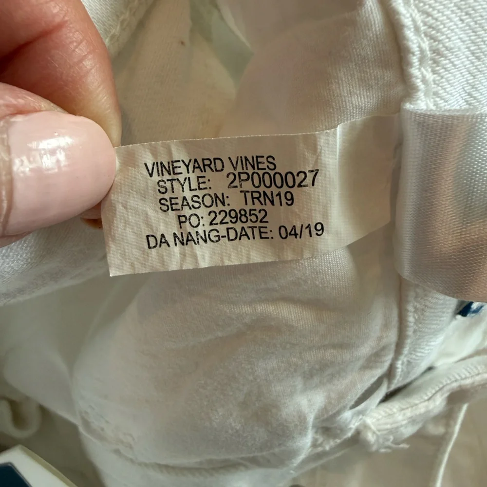 Vineyard Vines clean white